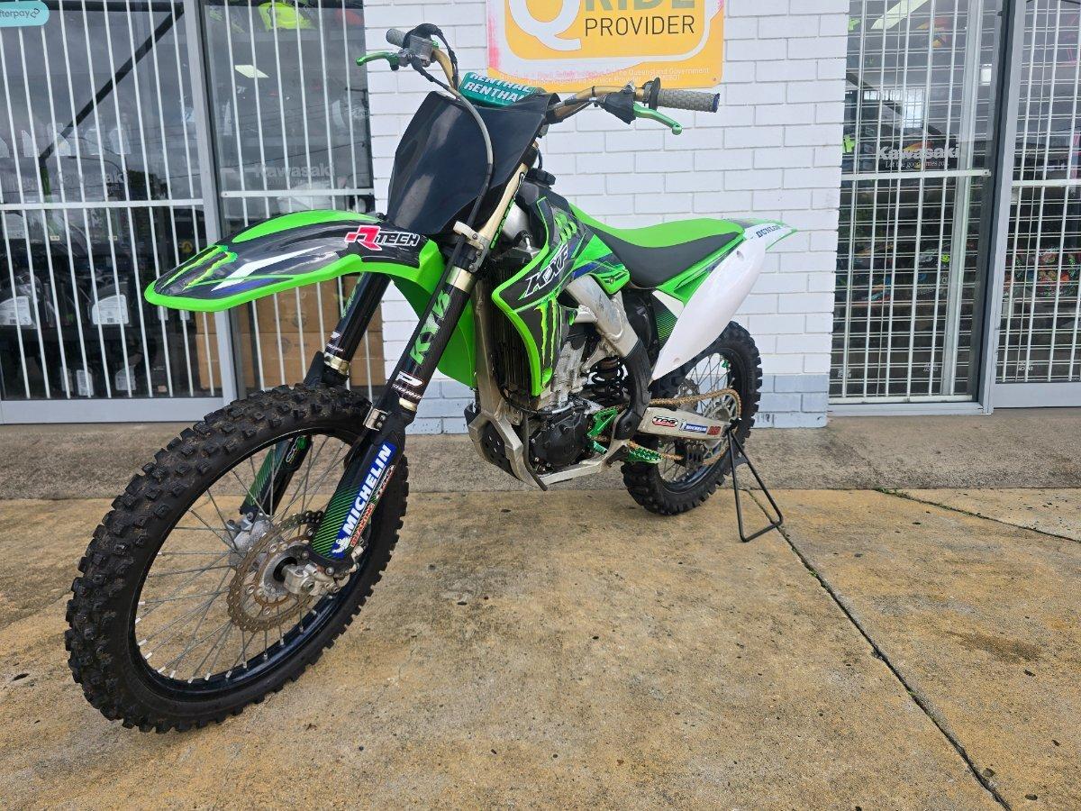 2010 KAWASAKI KX450F MOTOCROSS