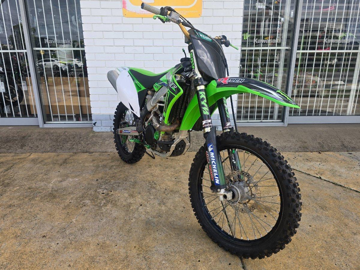 2010 KAWASAKI KX450F MOTOCROSS