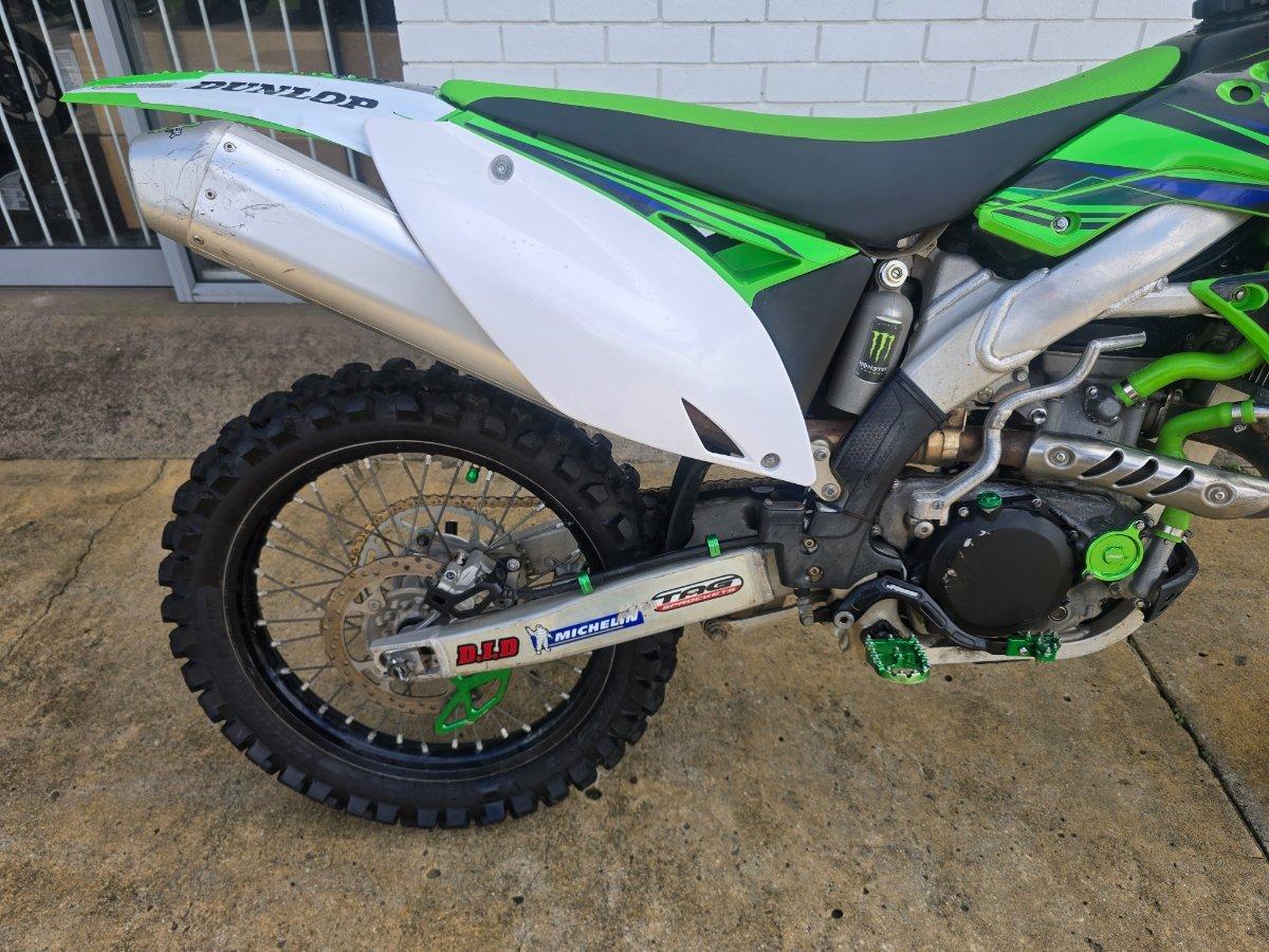 2010 KAWASAKI KX450F MOTOCROSS