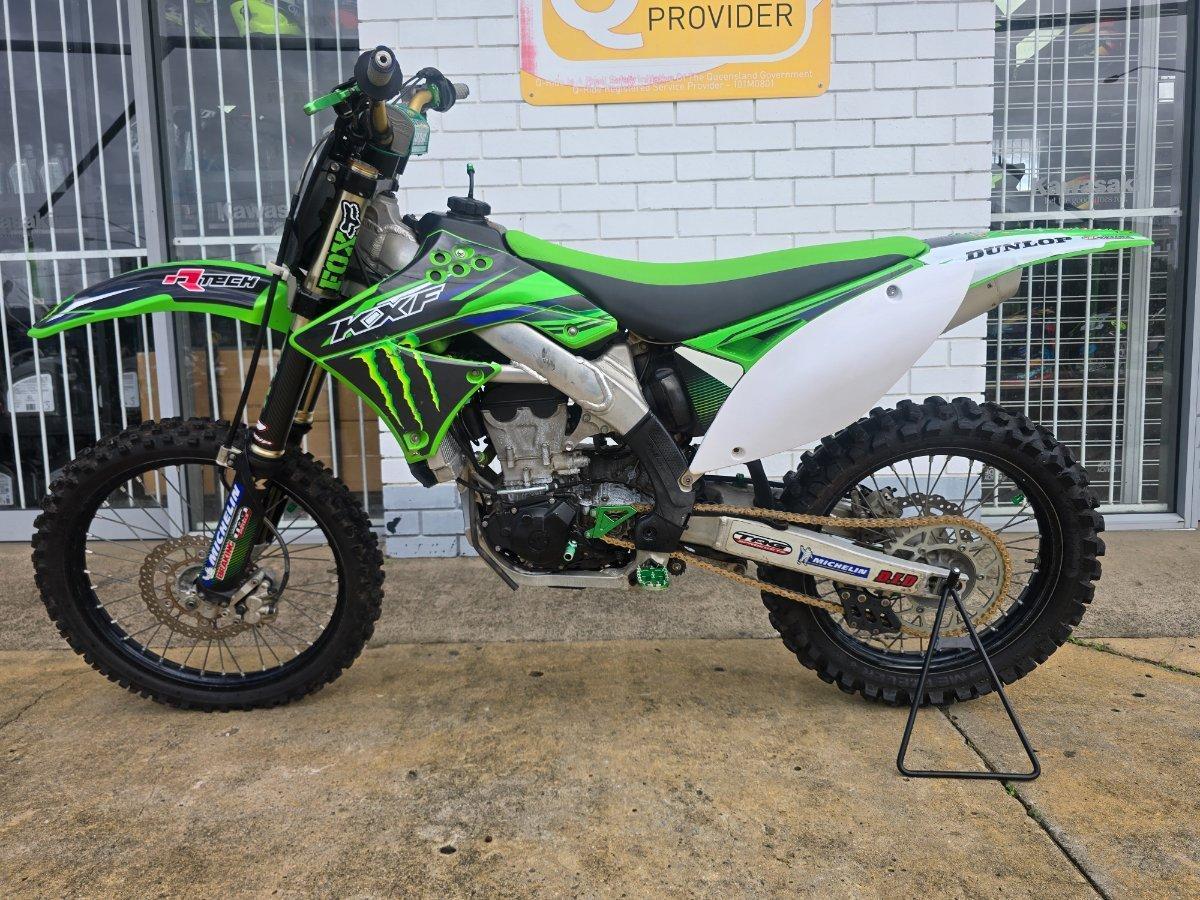 2010 KAWASAKI KX450F MOTOCROSS