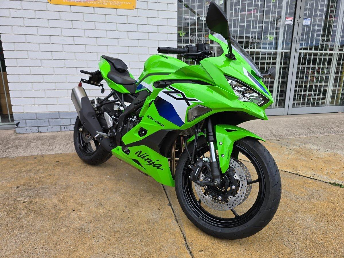 2026 KAWASAKI NINJA 400 ZX-4RR KRT SPORTS
