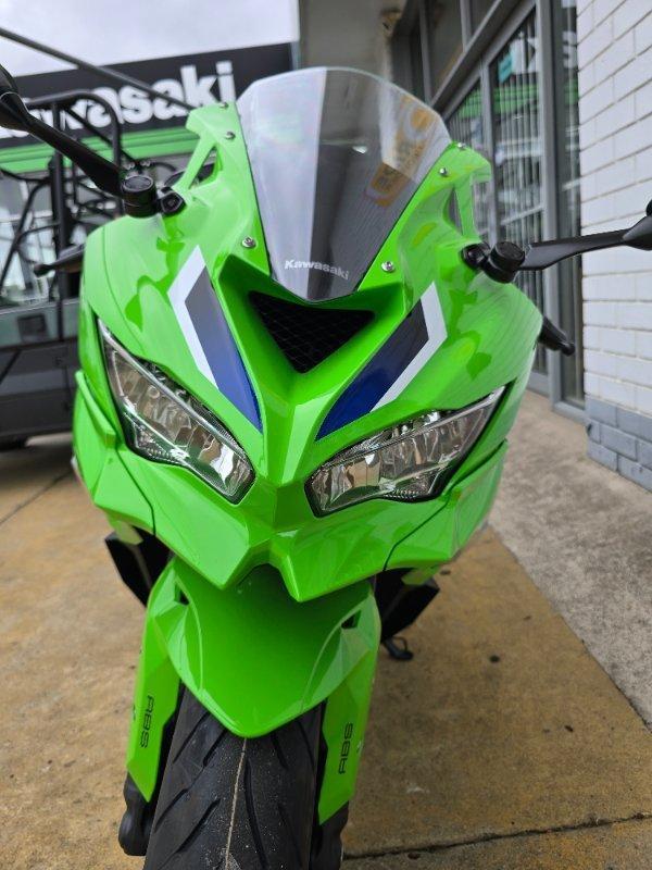 2026 KAWASAKI NINJA 400 ZX-4RR KRT SPORTS