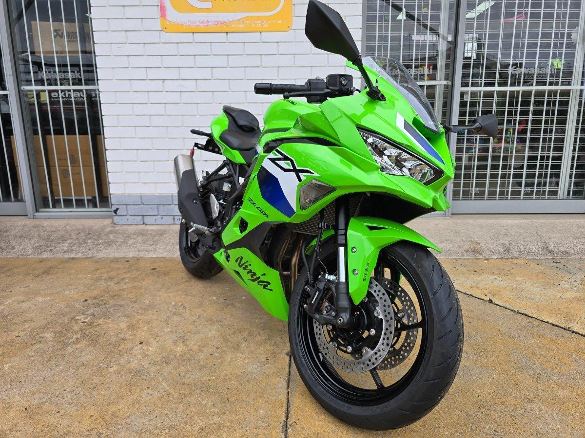 2026 KAWASAKI NINJA 400 ZX-4RR KRT SPORTS