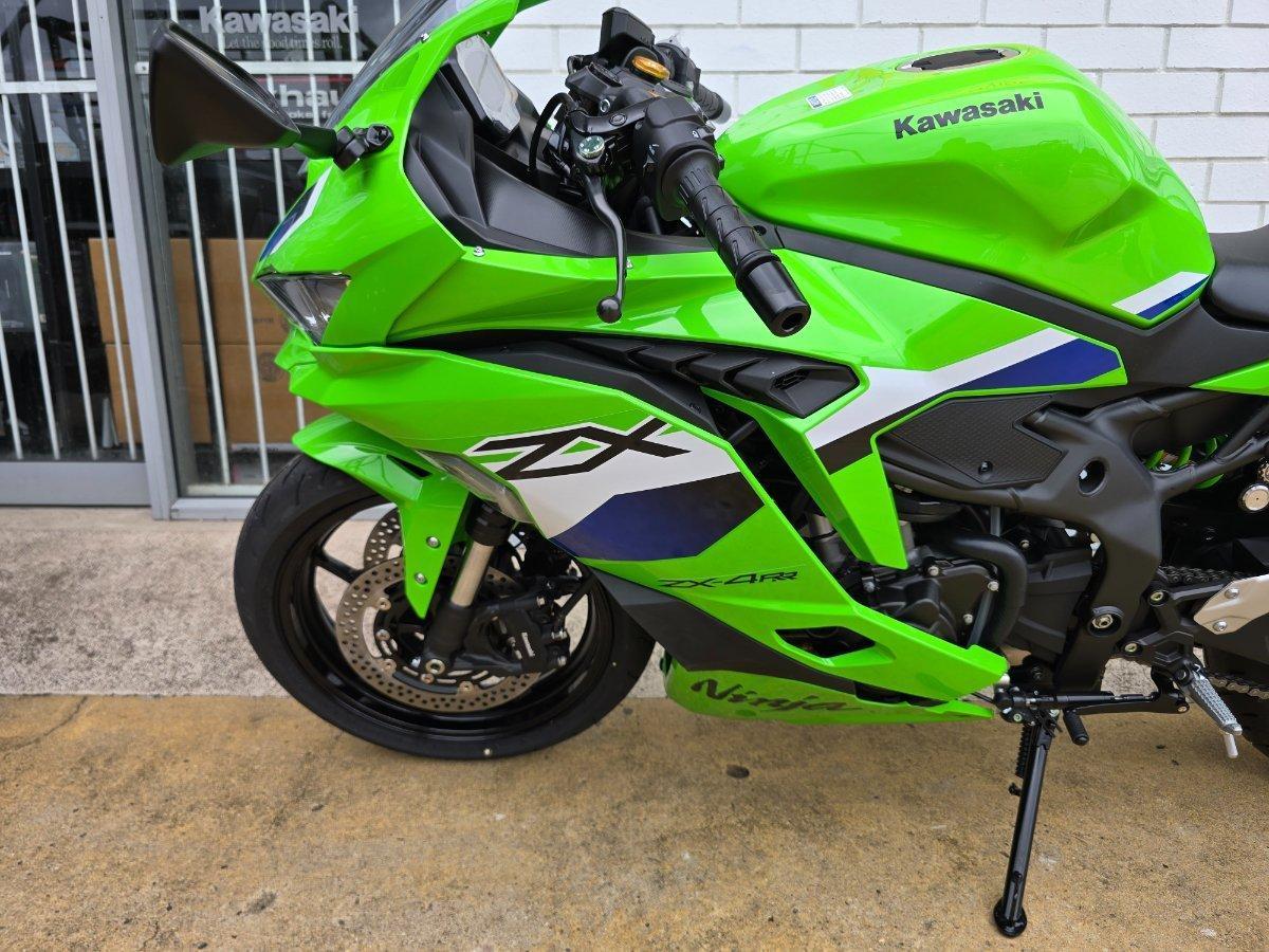 2026 KAWASAKI NINJA 400 ZX-4RR KRT SPORTS
