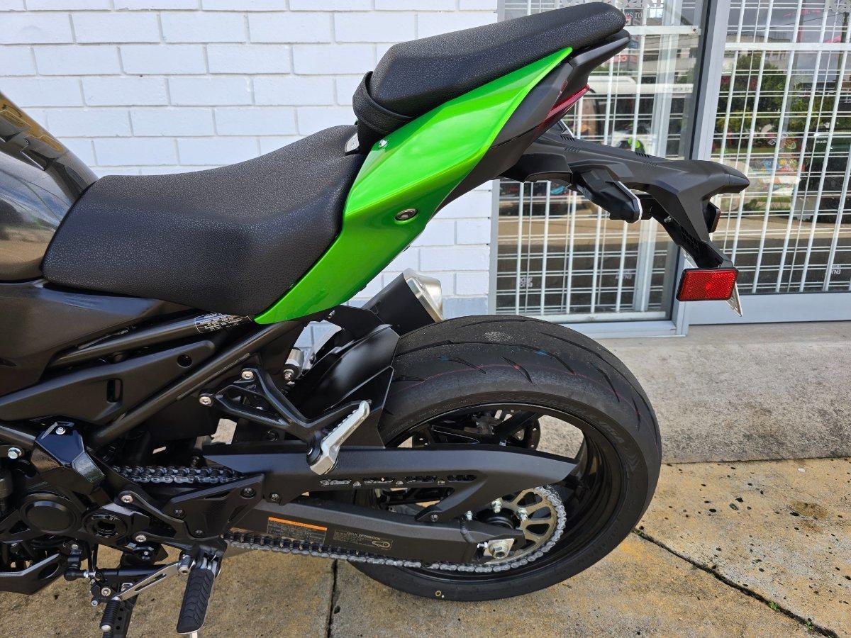 2026 KAWASAKI Z900 (ZR900RS) SPORTS