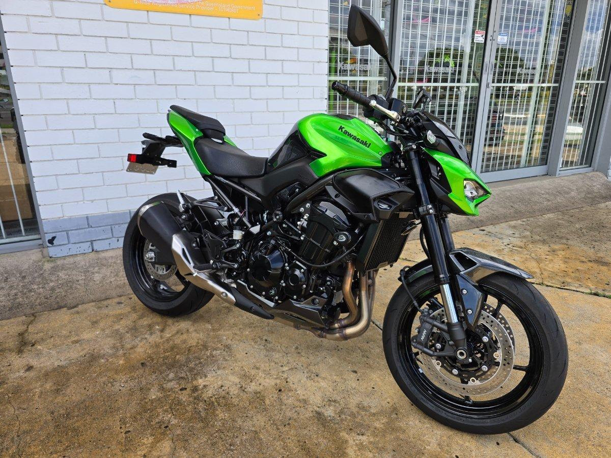 2026 KAWASAKI Z900 (ZR900RS) SPORTS