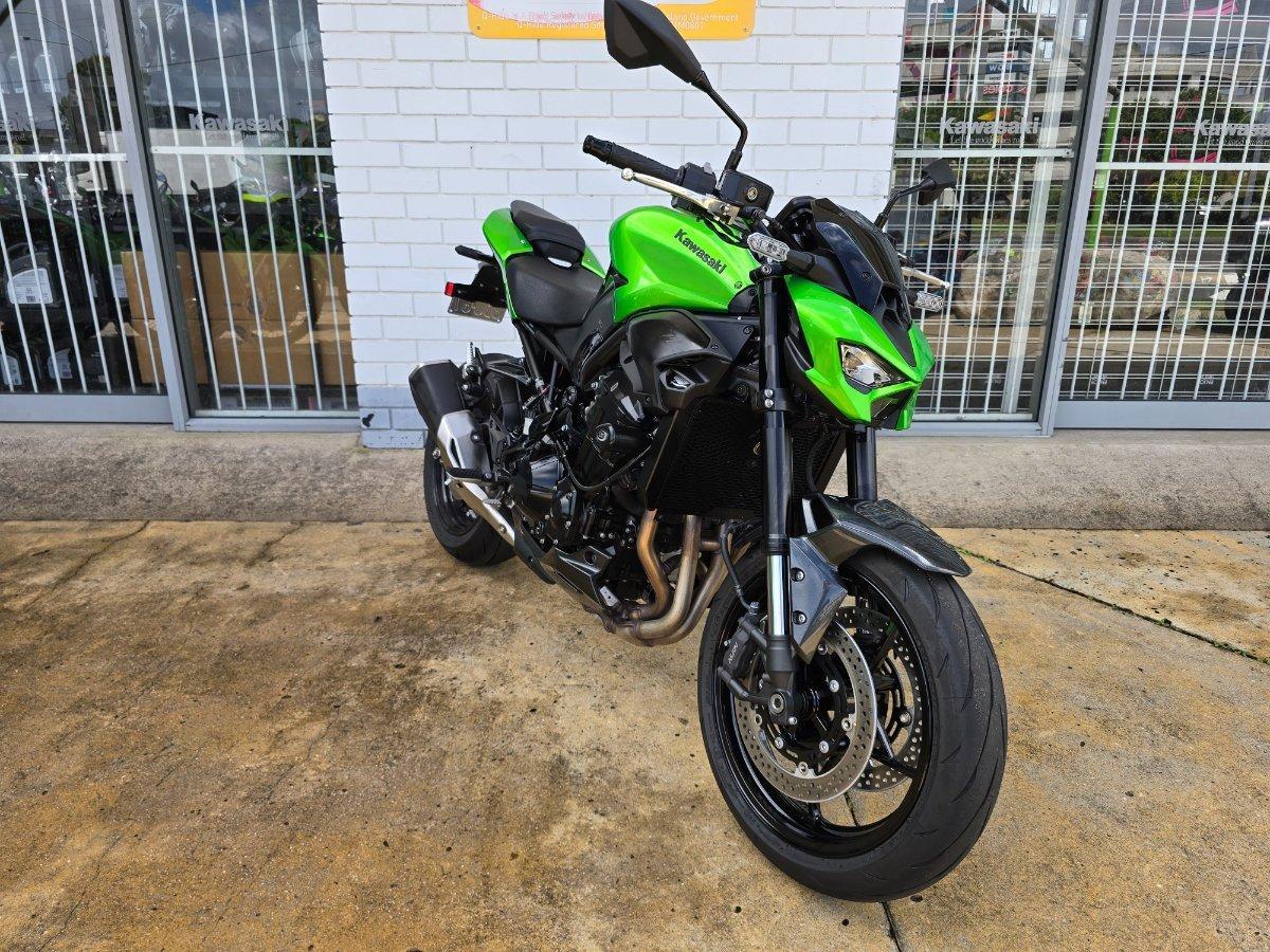 2026 KAWASAKI Z900 (ZR900RS) SPORTS