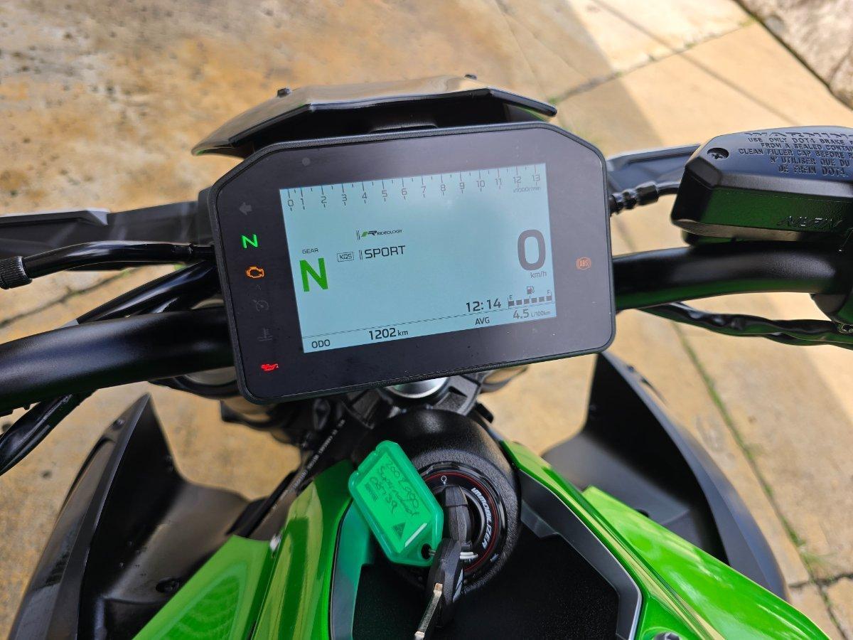 2026 KAWASAKI Z900 (ZR900RS) SPORTS