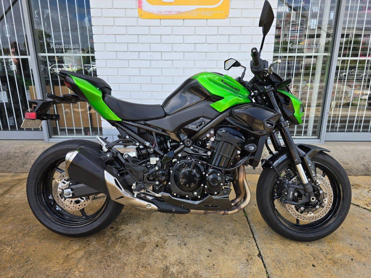 2026 KAWASAKI Z900 (ZR900RS) SPORTS