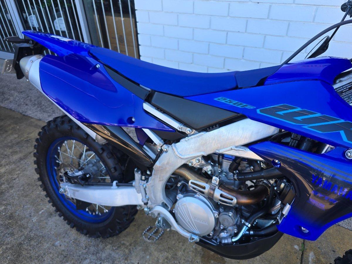 2024 YAMAHA WR250F ENDURO