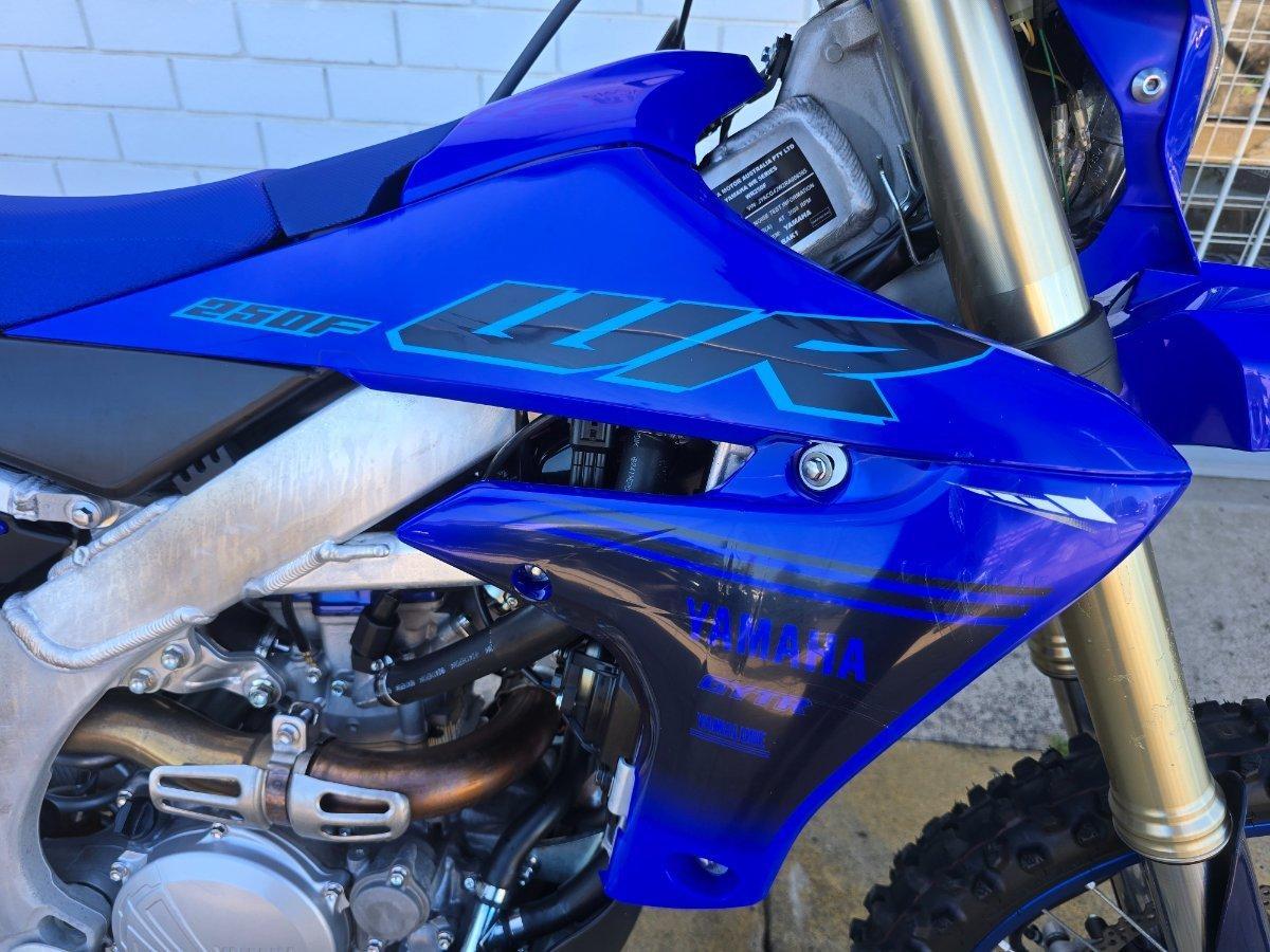 2024 YAMAHA WR250F ENDURO