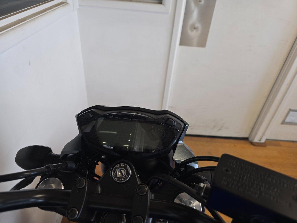 2024 SUZUKI SV650 LAMS ROAD