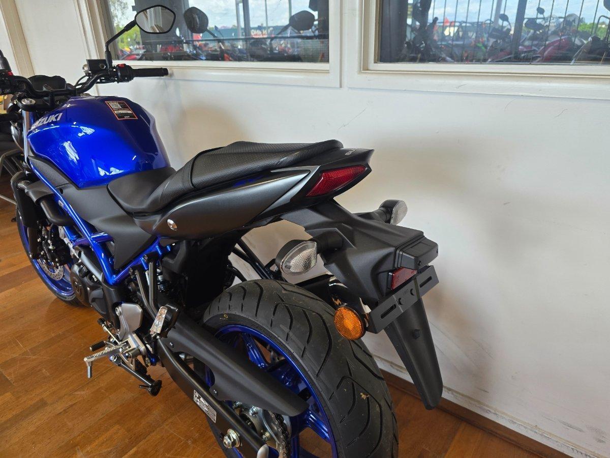 2024 SUZUKI SV650 LAMS ROAD