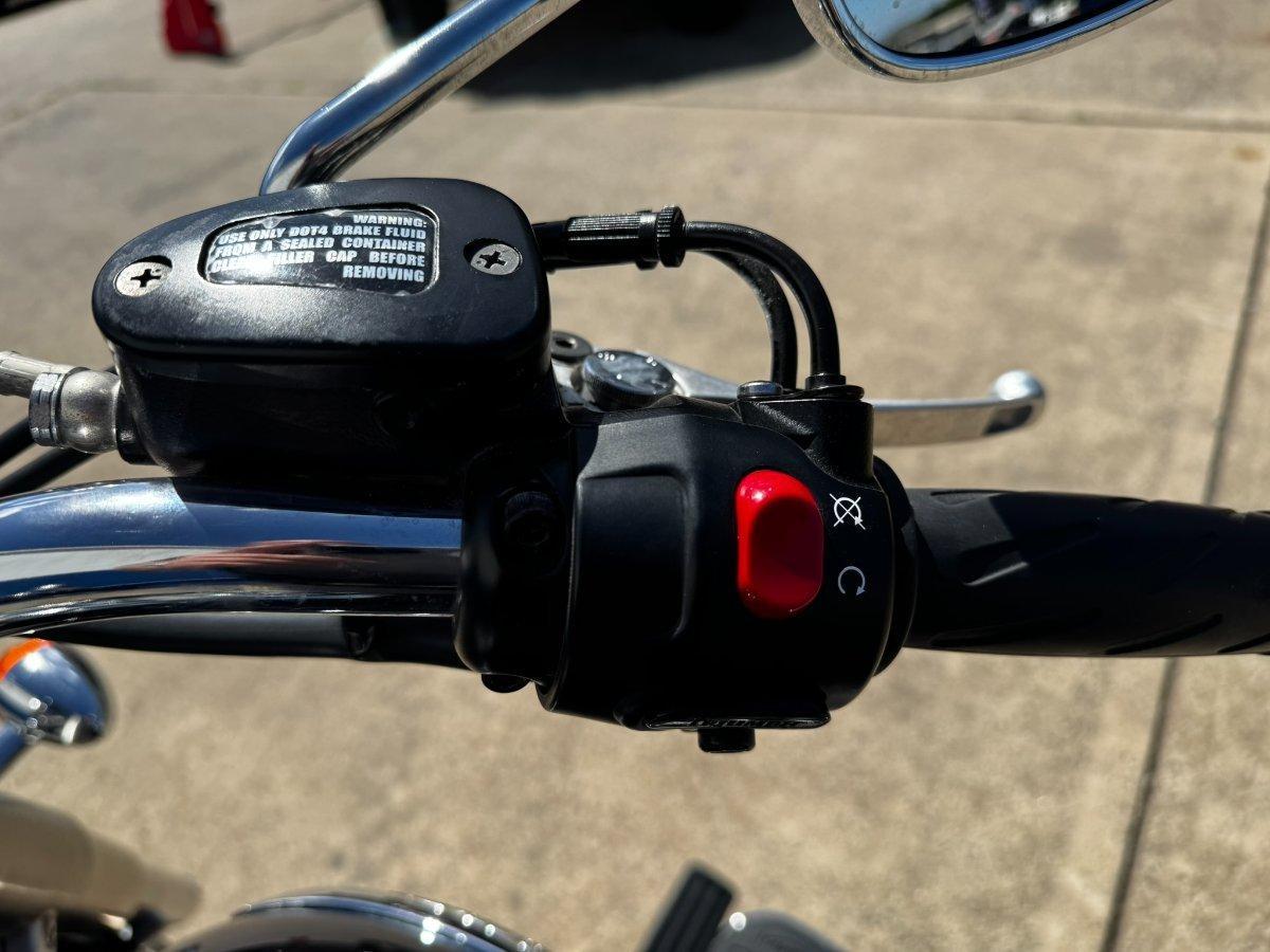 2016 TRIUMPH AMERICA CRUISER