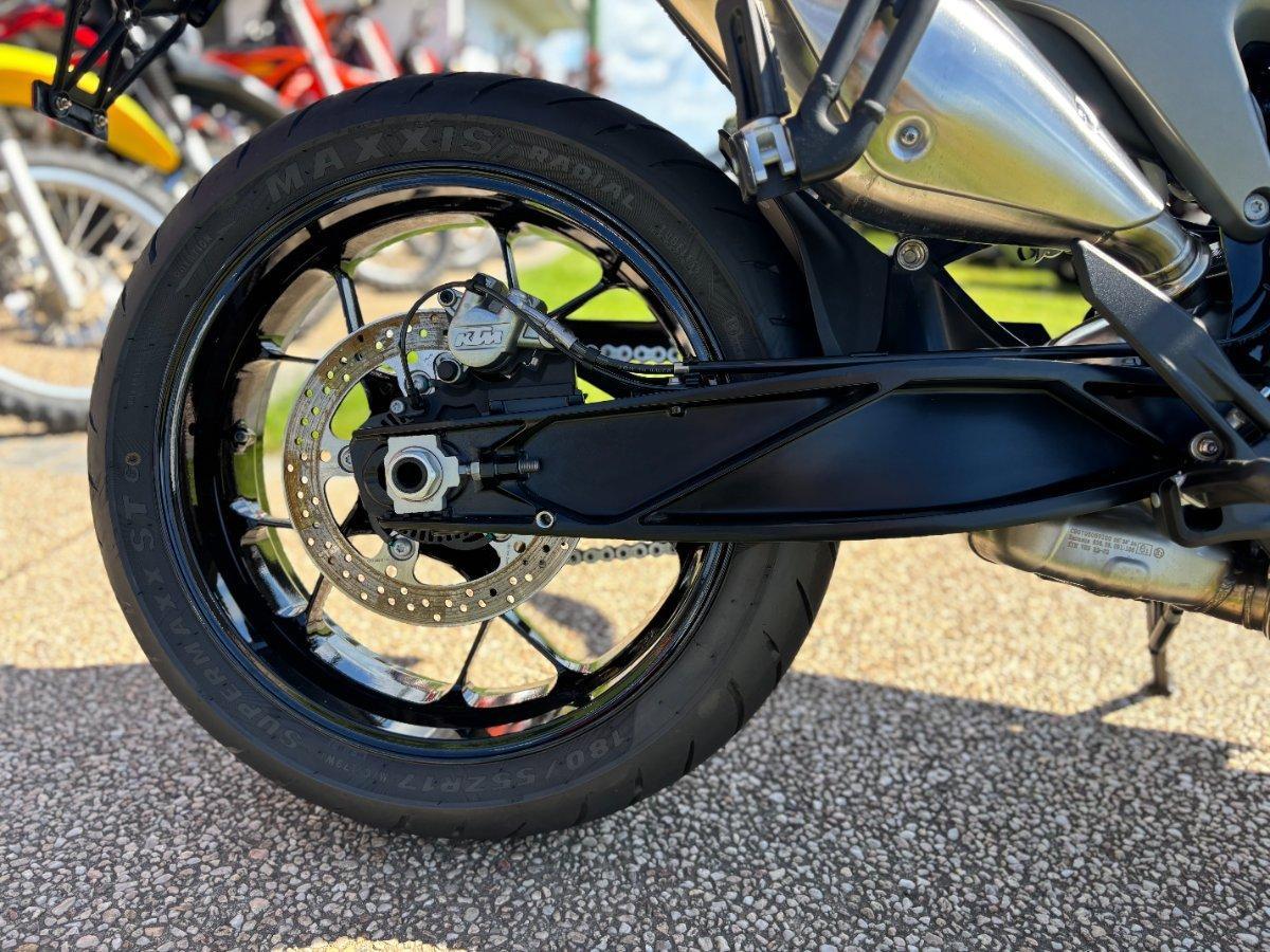 2024 KTM 790 DUKE ROAD