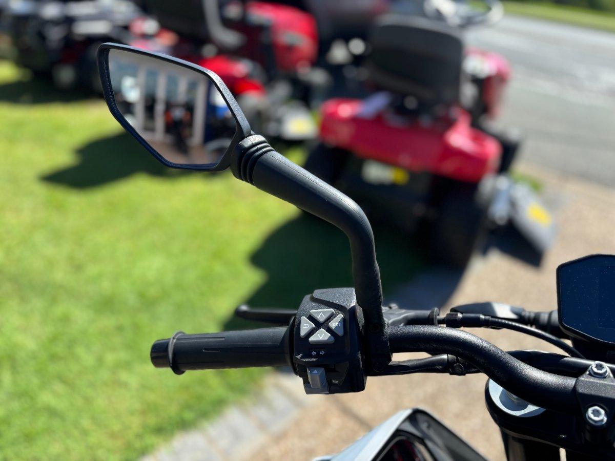 2024 KTM 790 DUKE ROAD