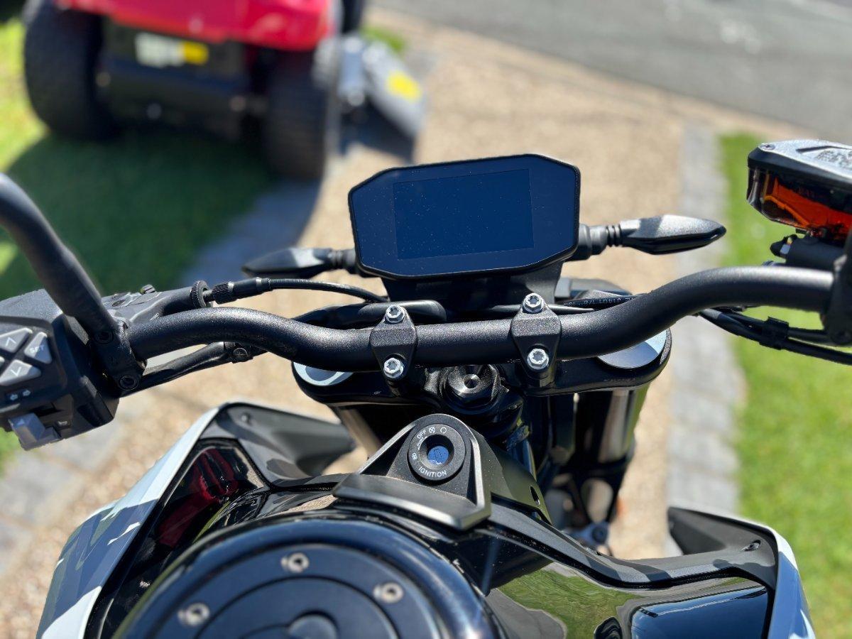 2024 KTM 790 DUKE ROAD