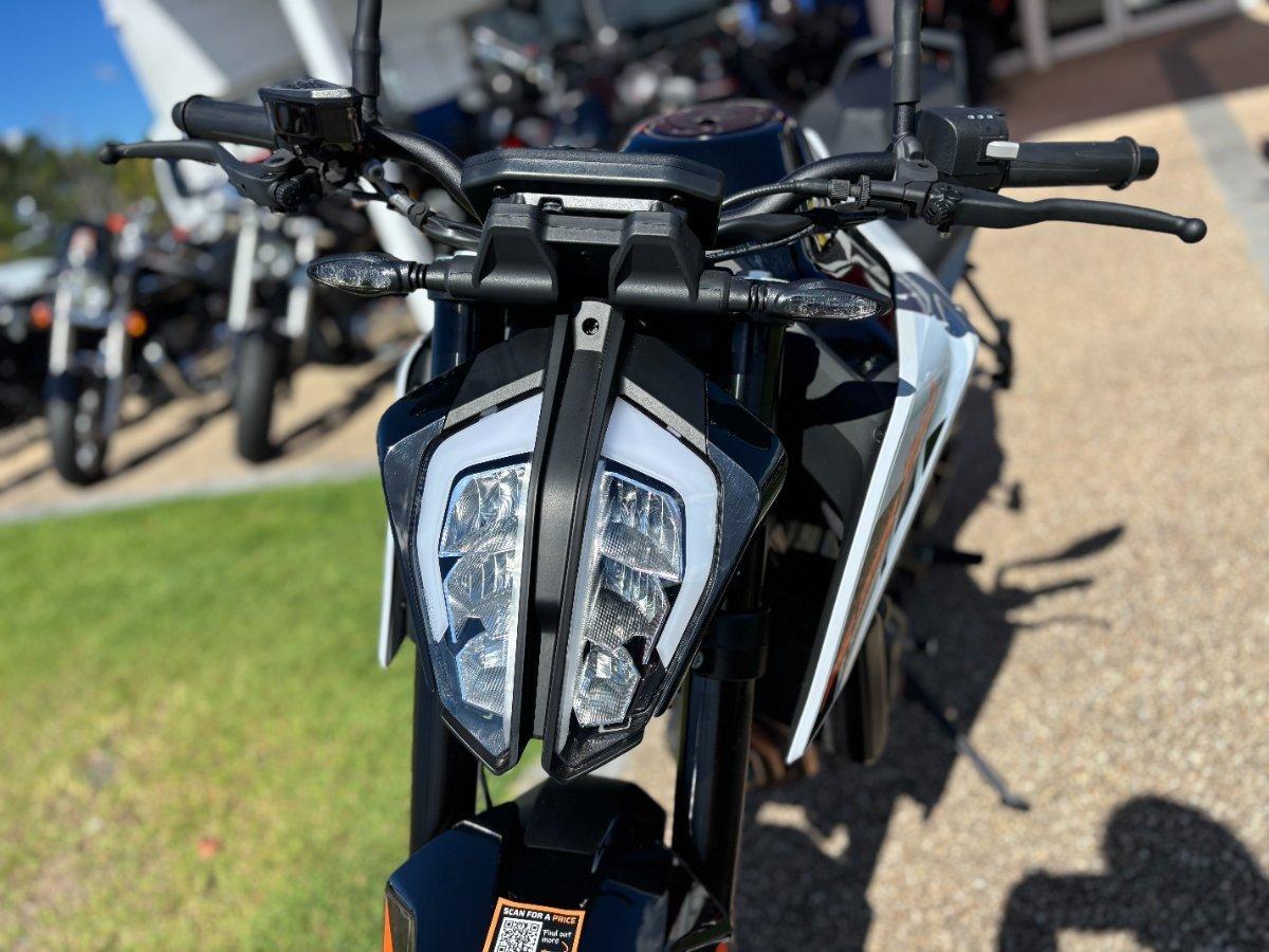 2024 KTM 790 DUKE ROAD