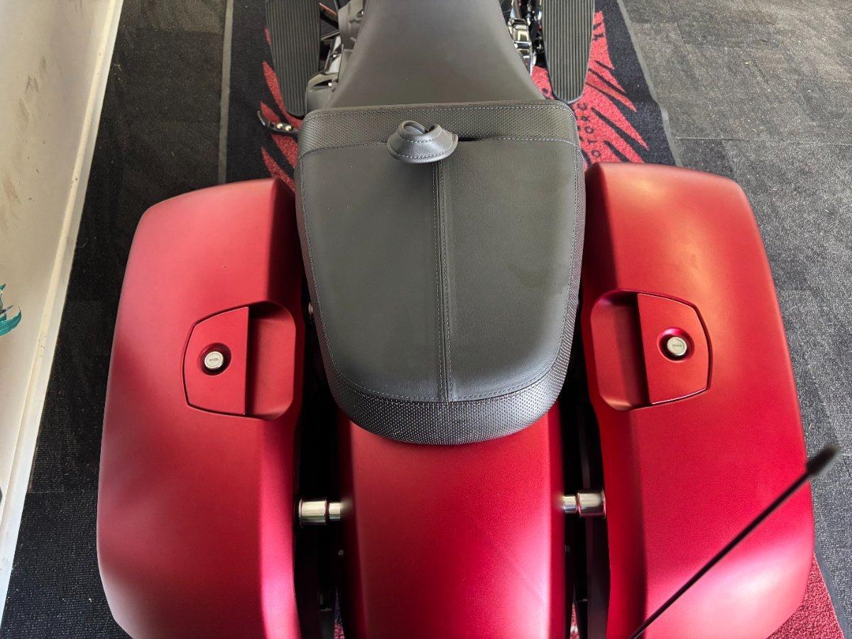 2024 INDIAN CHALLENGER DARK HORSE ROAD