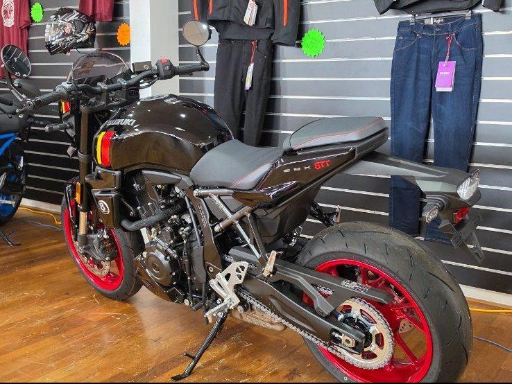 2025 SUZUKI GSX-8TT ROAD