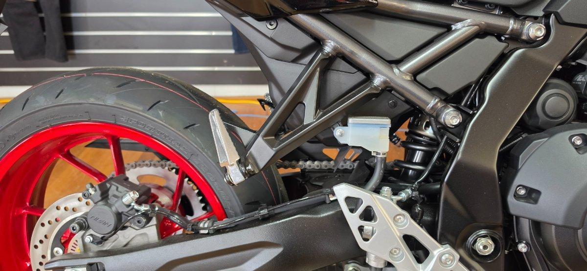 2025 SUZUKI GSX-8TT ROAD