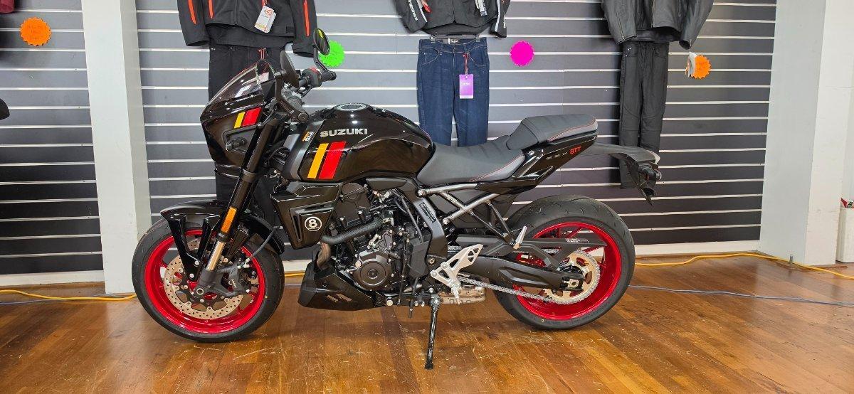 2025 SUZUKI GSX-8TT ROAD