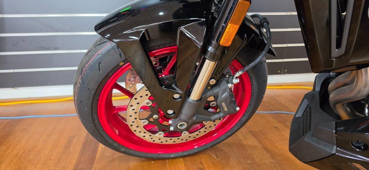 2025 SUZUKI GSX-8TT ROAD