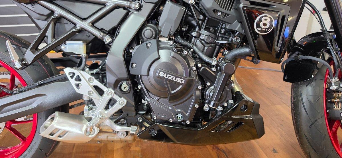 2025 SUZUKI GSX-8TT ROAD