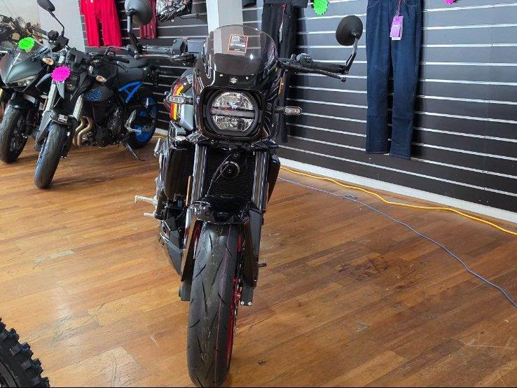 2025 SUZUKI GSX-8TT ROAD
