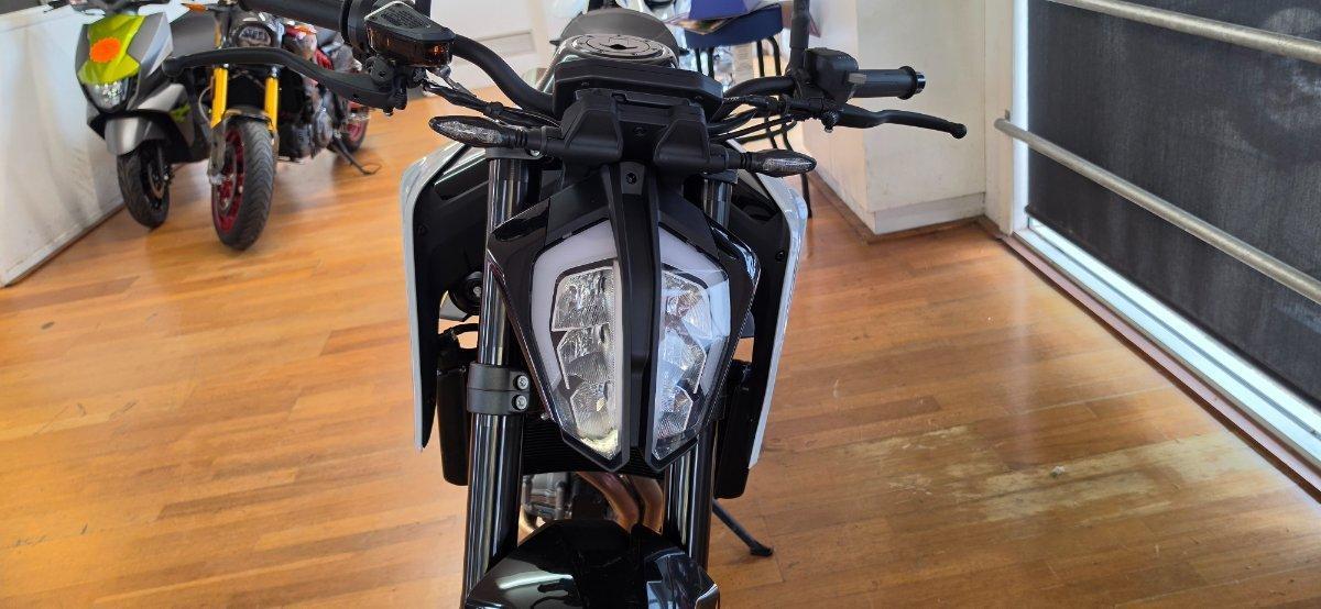 2024 KTM 790 DUKE ROAD