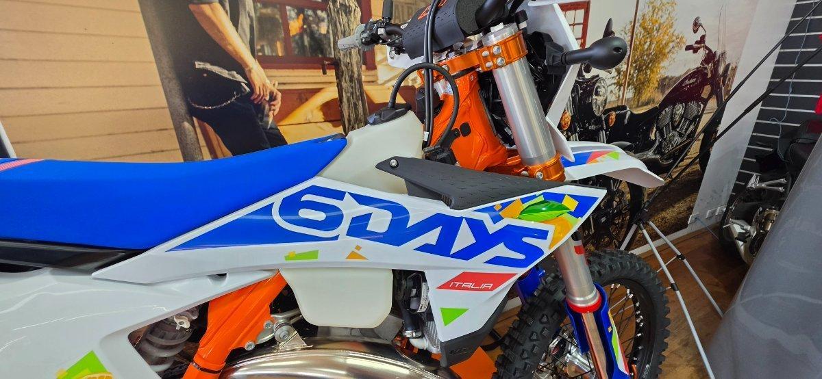 2026 KTM 300 EXC SIX DAYS ENDURO