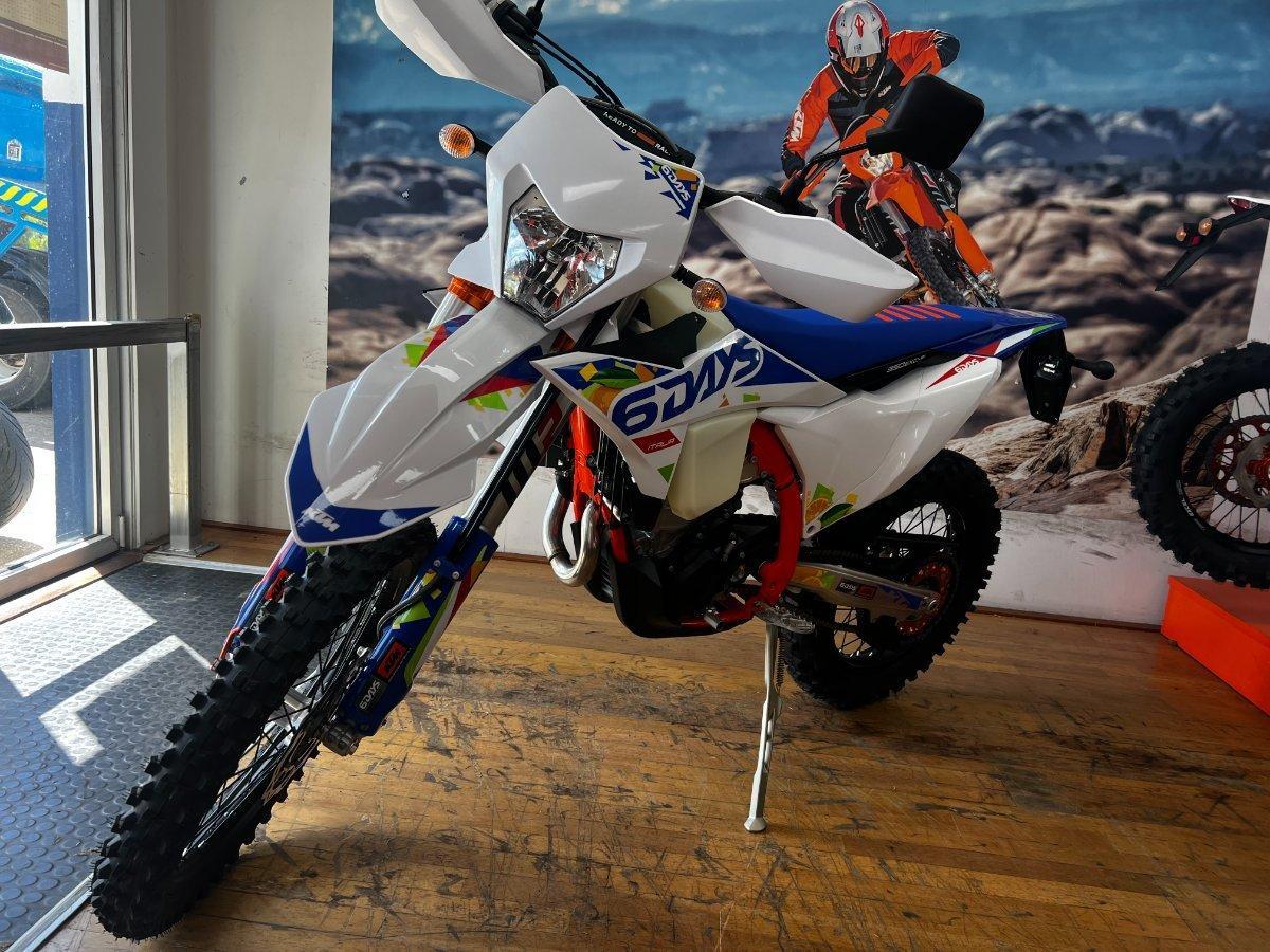 2026 KTM 350 EXC-F SIX DAYS ENDURO