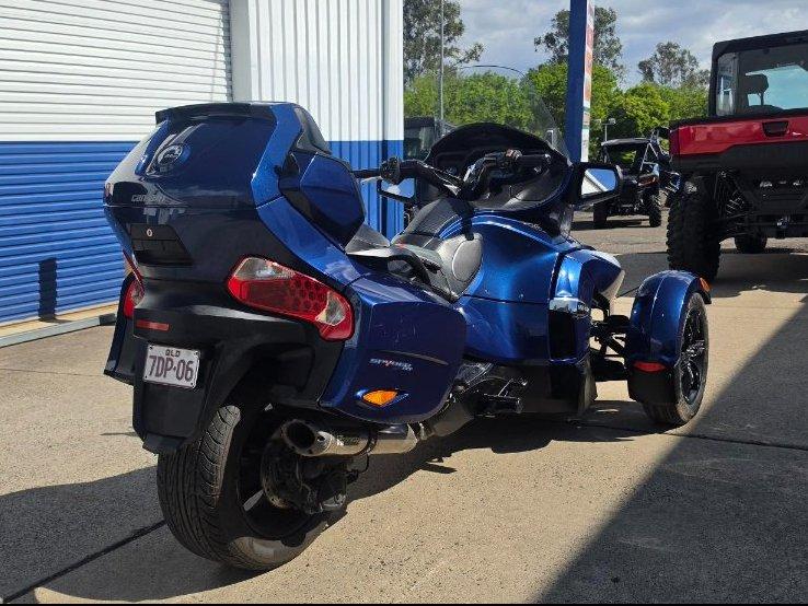 2011 CAN-AM SPYDER RT-S SM5 ROAD