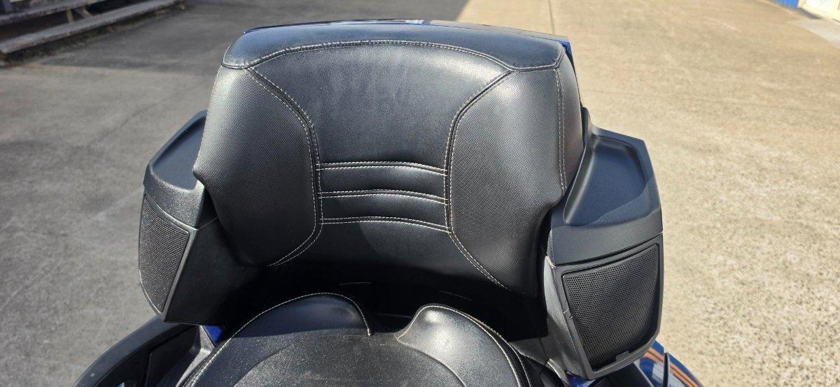 2011 CAN-AM SPYDER RT-S SM5 ROAD