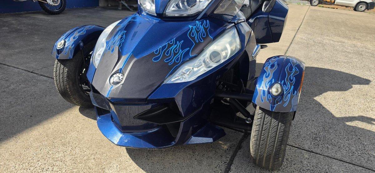 2011 CAN-AM SPYDER RT-S SM5 ROAD