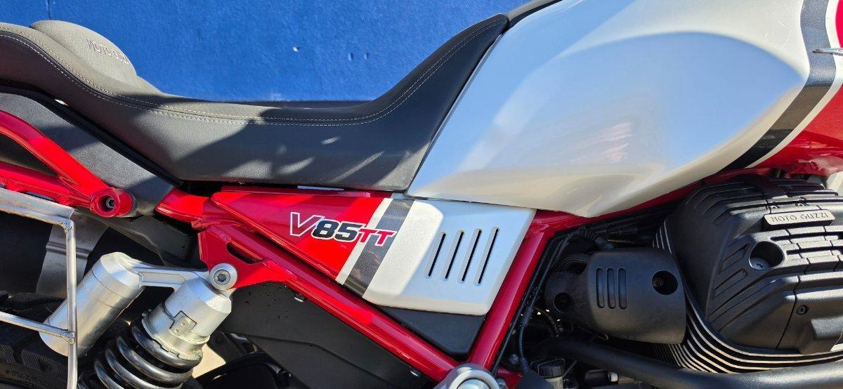 2019 MOTO GUZZI V85 TT DUAL SPORTS