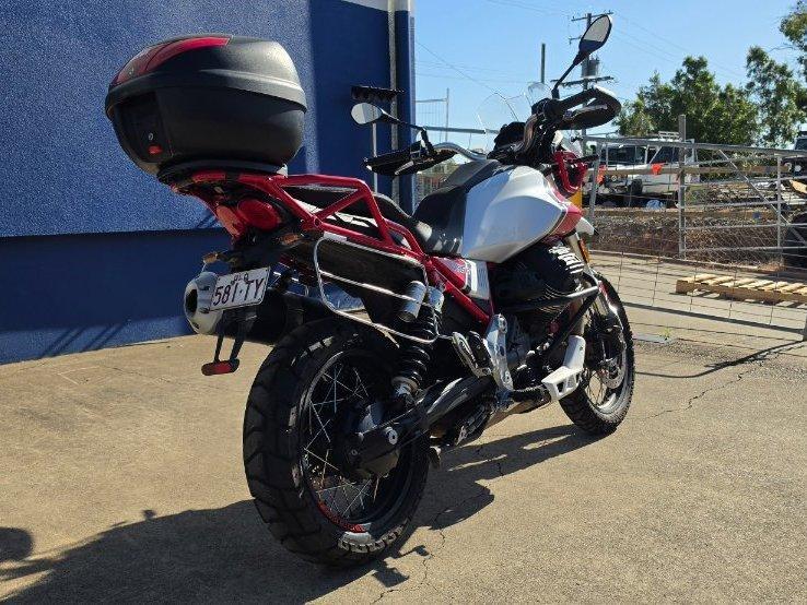 2019 MOTO GUZZI V85 TT DUAL SPORTS