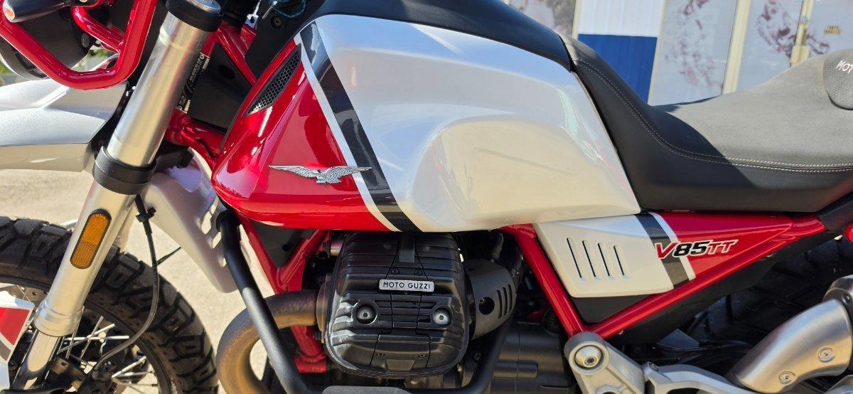 2019 MOTO GUZZI V85 TT DUAL SPORTS