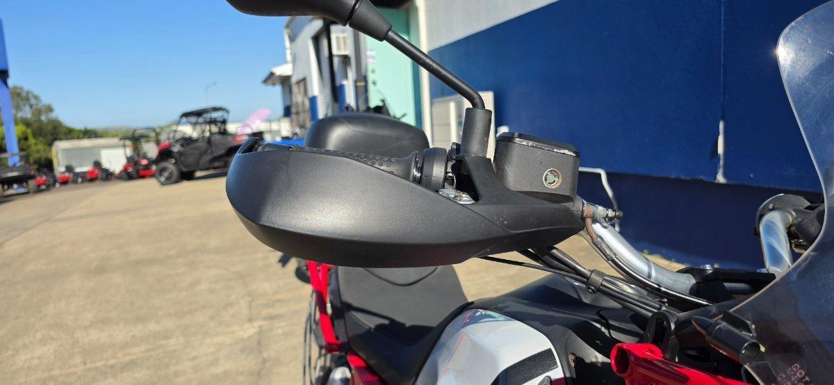 2019 MOTO GUZZI V85 TT DUAL SPORTS