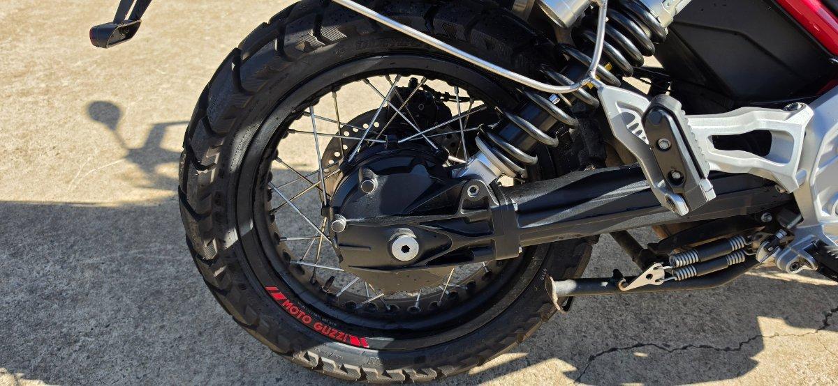 2019 MOTO GUZZI V85 TT DUAL SPORTS