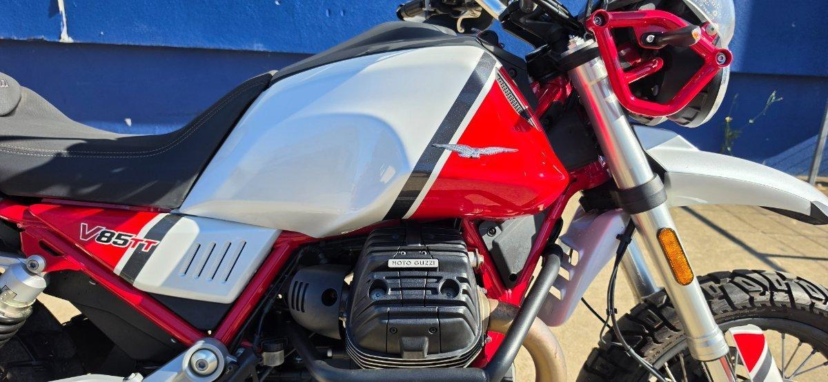 2019 MOTO GUZZI V85 TT DUAL SPORTS