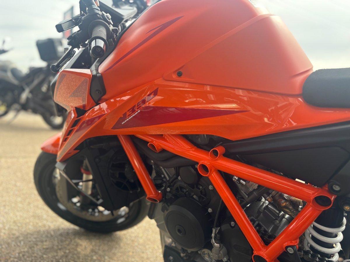 2025 KTM 1390 SUPER DUKE R SPORTS