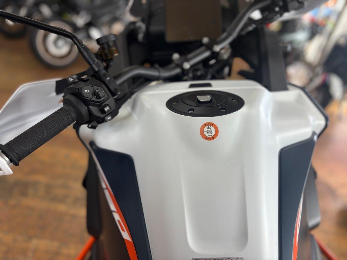 2026 KTM 1390 SUPER ADVENTURE R SPORTS