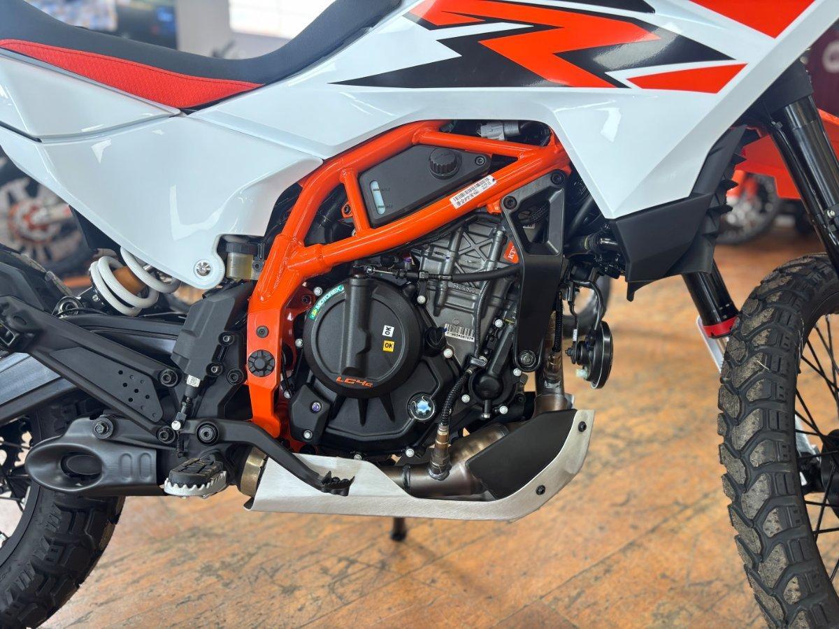 2026 KTM 1390 SUPER ADVENTURE R SPORTS