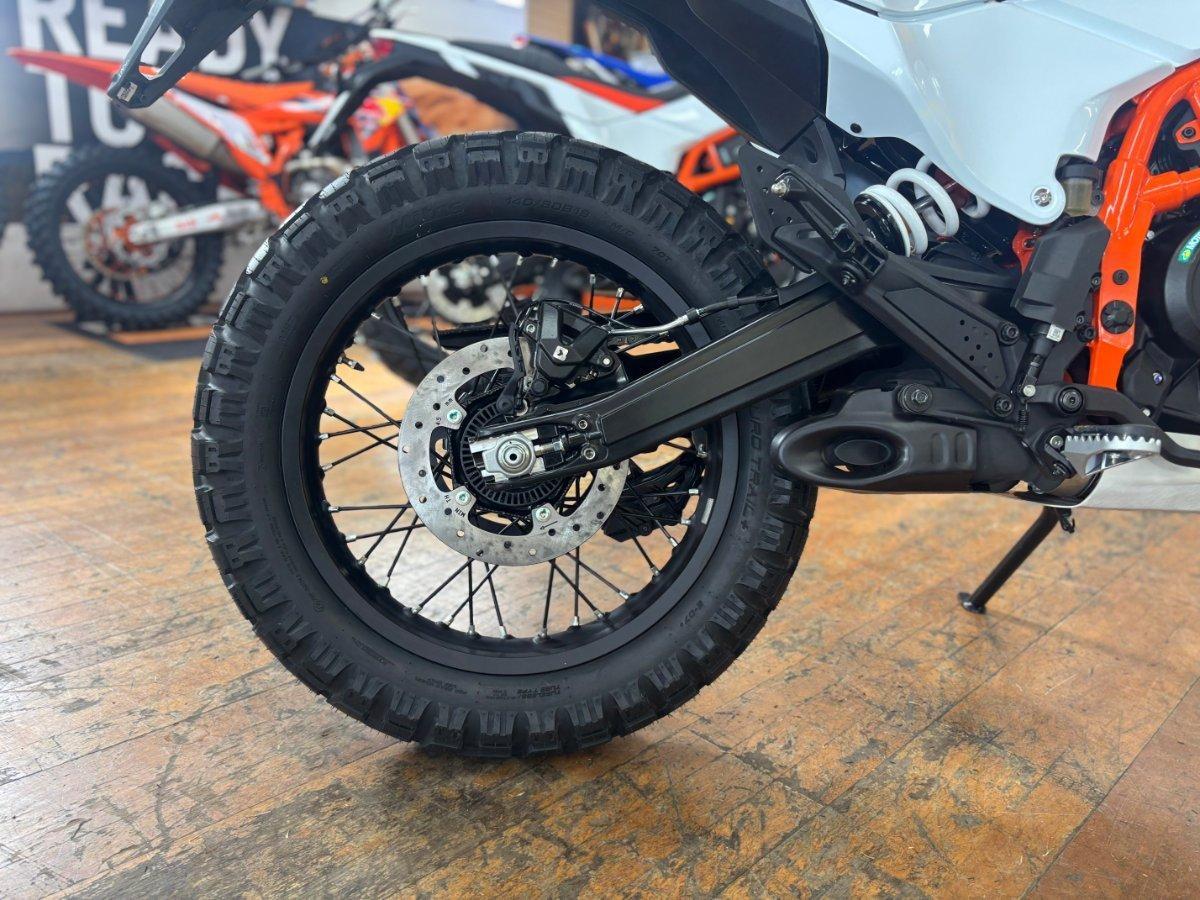 2026 KTM 1390 SUPER ADVENTURE R SPORTS