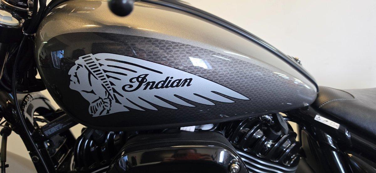2025 INDIAN CHIEF DARK HORSE CRUISER