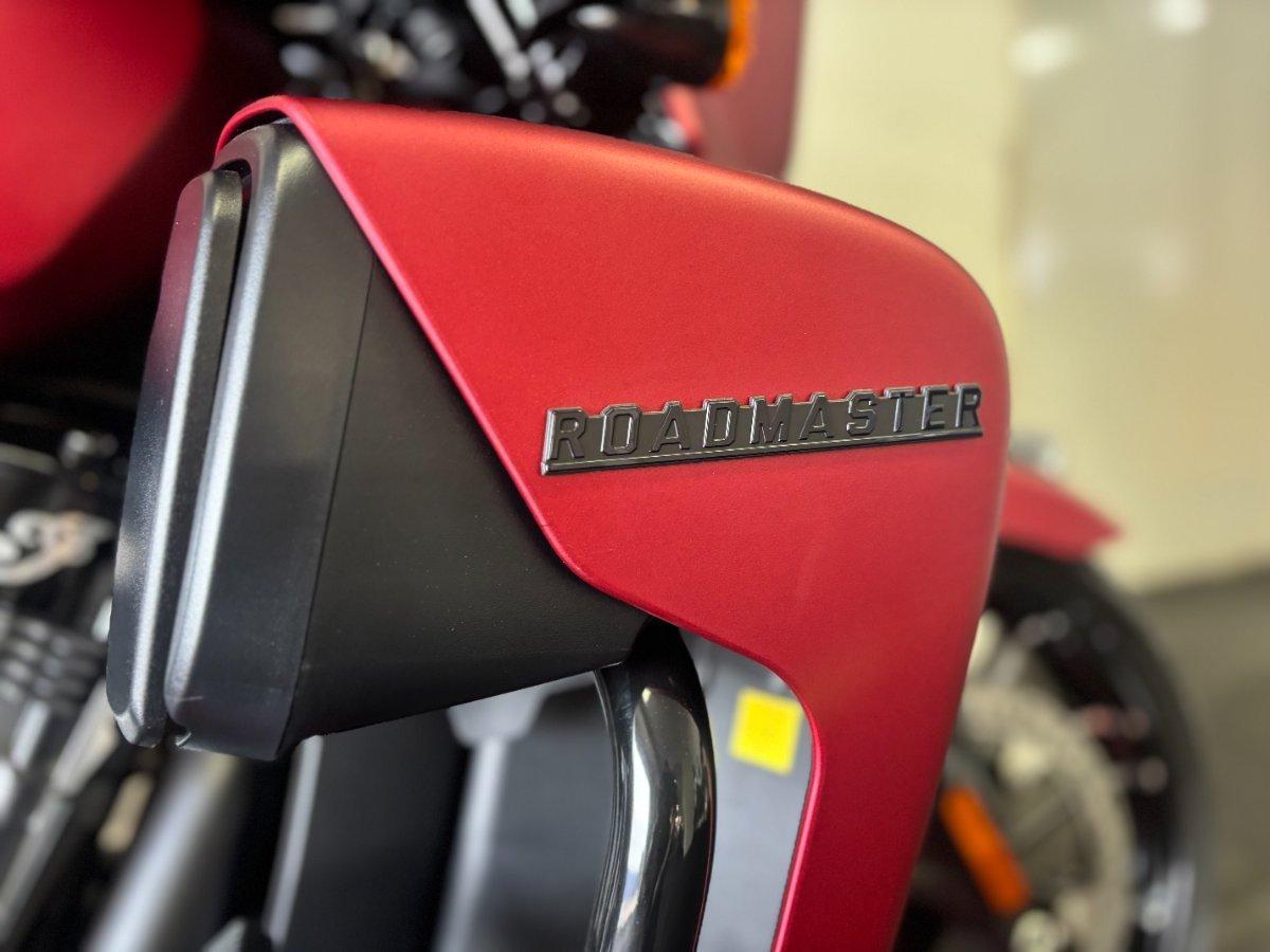 2025 INDIAN ROADMASTER DARK HORSE TOURER