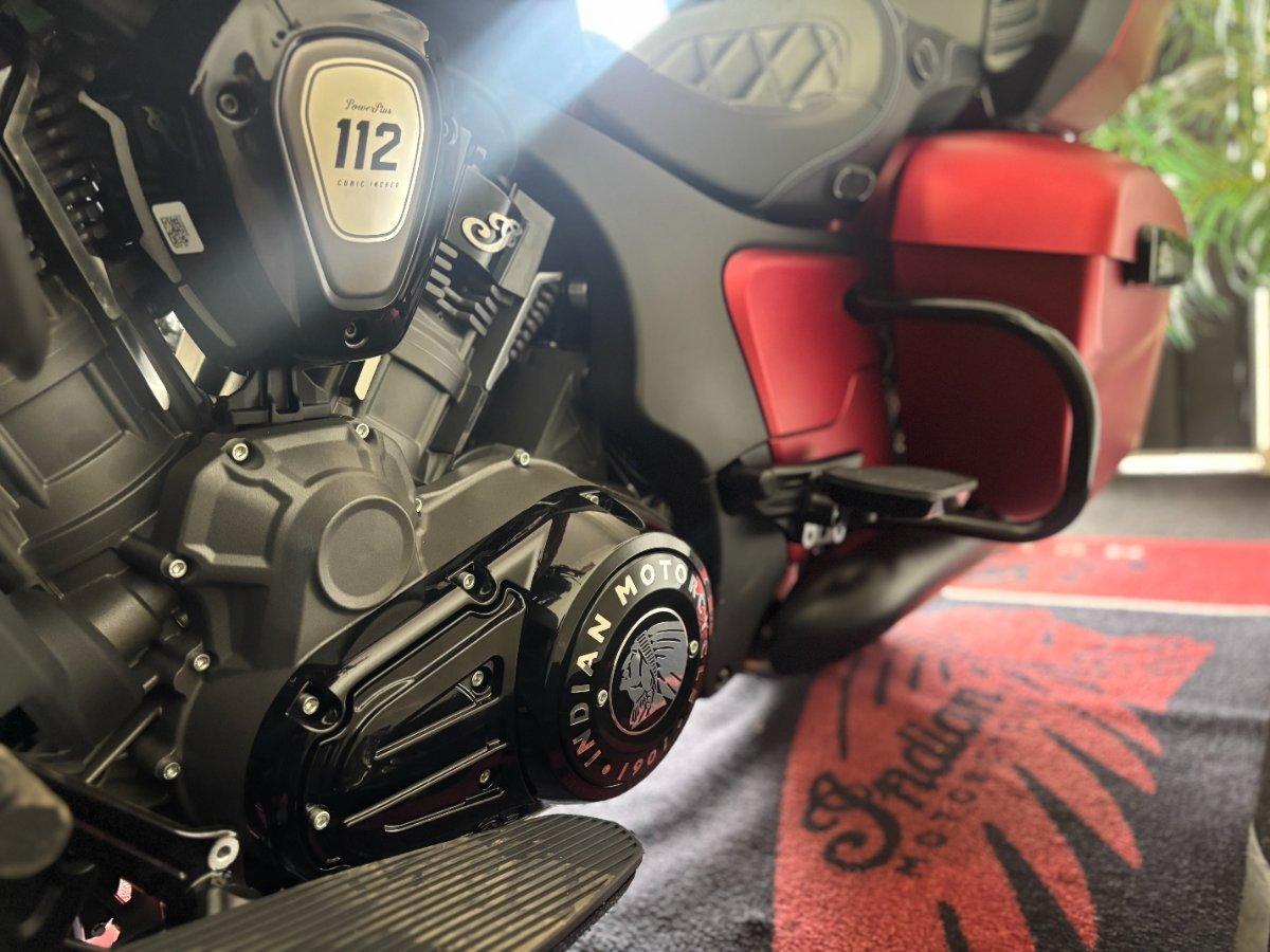2025 INDIAN ROADMASTER DARK HORSE TOURER
