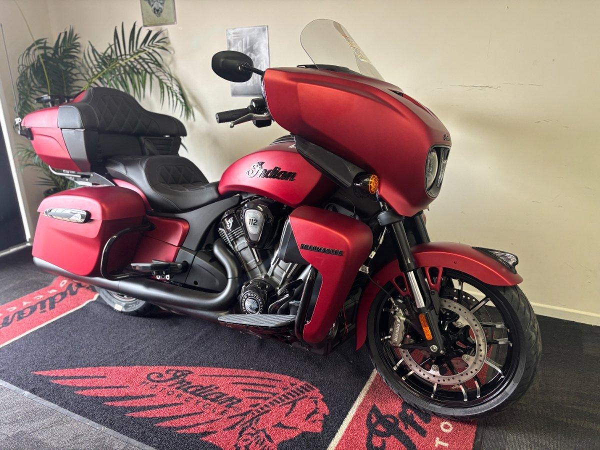 2025 INDIAN ROADMASTER DARK HORSE TOURER