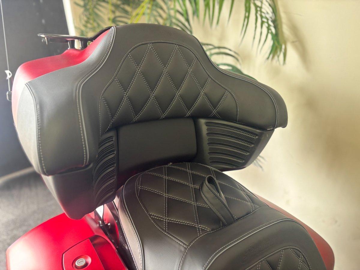 2025 INDIAN ROADMASTER DARK HORSE TOURER